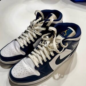 Jordan Men's White and Blue Sneakers